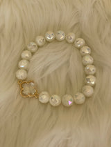 White Glass Beads w/Crystal & Gold Clover Charm Stretch Bracelet