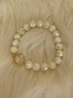 White Glass Beads w/Crystal & Gold Clover Charm Stretch Bracelet