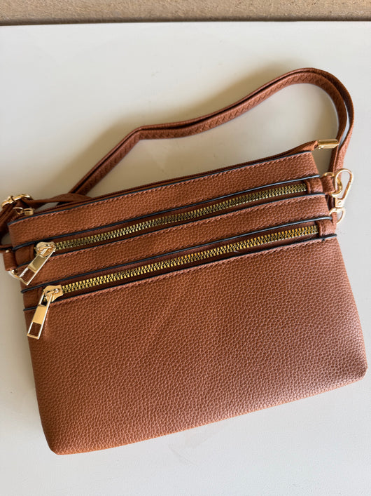 Wunderland Camel Crossbody Purse w/Zipper Pockets