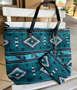Teal Aztec Tote Bag w/Matching Wristlet/Pouch