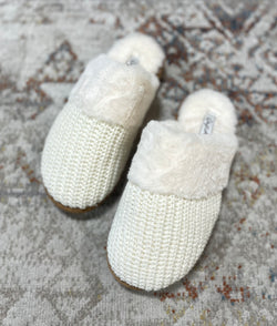 Plush Off-White Slip On Cozy Knit Shoes with Fur Lining by Qupid
