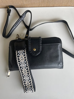 Malibu Skye Black Crossbody Clutch/Wallet & Purse