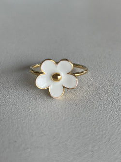 White Daisy Flower & Gold Ring