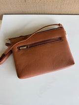 Wunderland Camel Crossbody Purse w/Zipper Pockets
