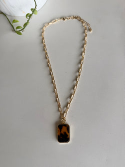 Gold Chain Link w/Rectangle Tortoise Stone Necklace