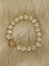 White Glass Beads w/Crystal & Gold Clover Charm Stretch Bracelet