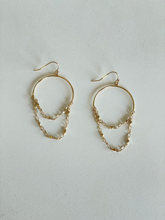 Gold Circle W/Dangle Chain Earrings