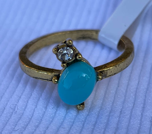 Turquoise Oval Stone w/Diamond Antique Gold Ring Size 8